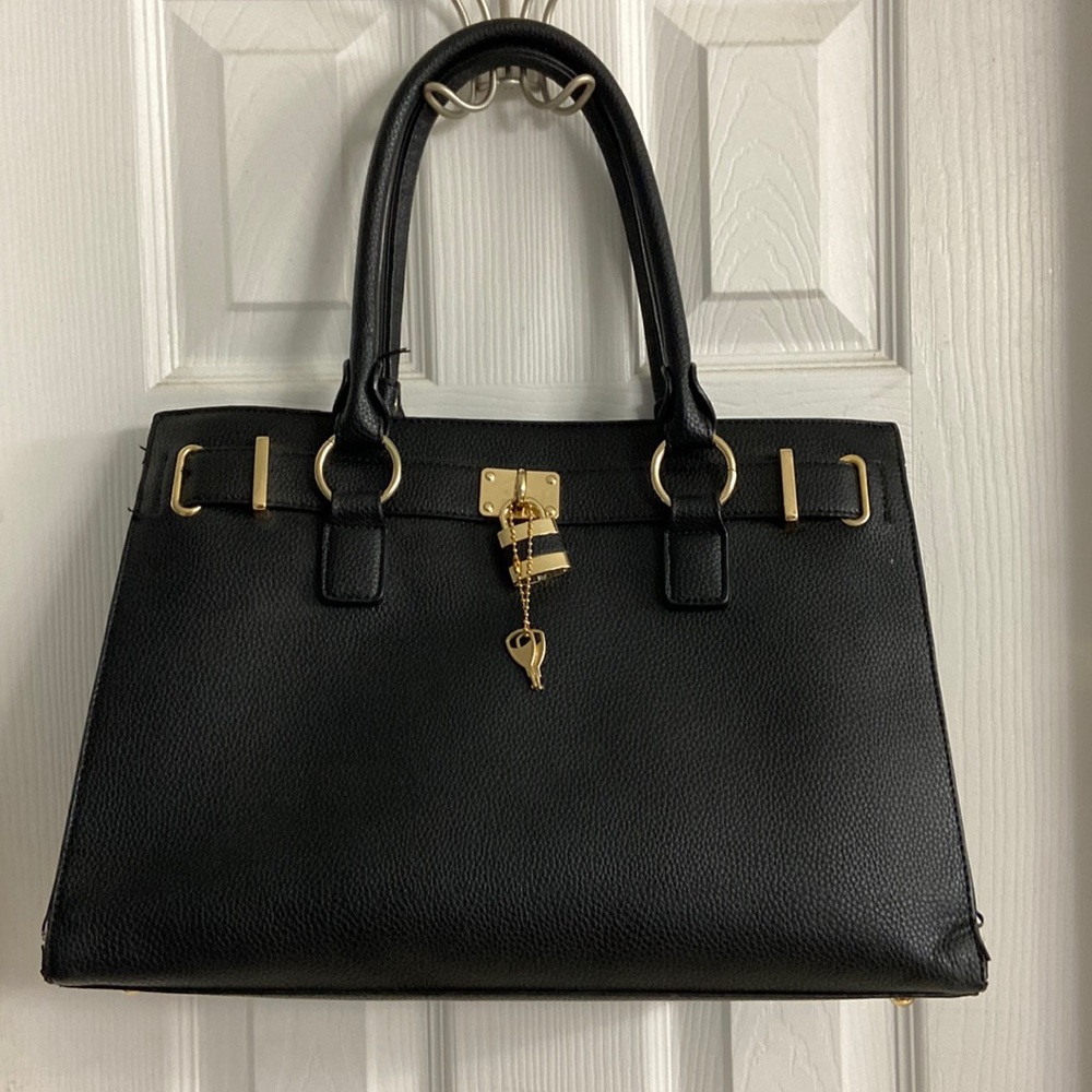 “Hiding Hilda” dupe - Excellent condition